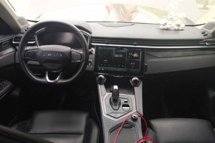 Used Lynk & Co 01 2021 2.0TD Two-Wheel-Drive Pro Trim Center Console