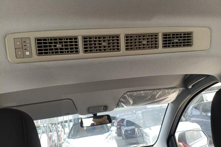 Used Wuling Hongguang New Energy 2024 All-Electric Model 300KM Standard Version
