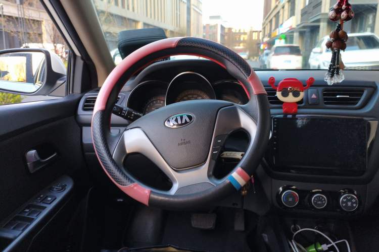 Used Kia K2 2015 Sedan 1.4L Automatic GLS