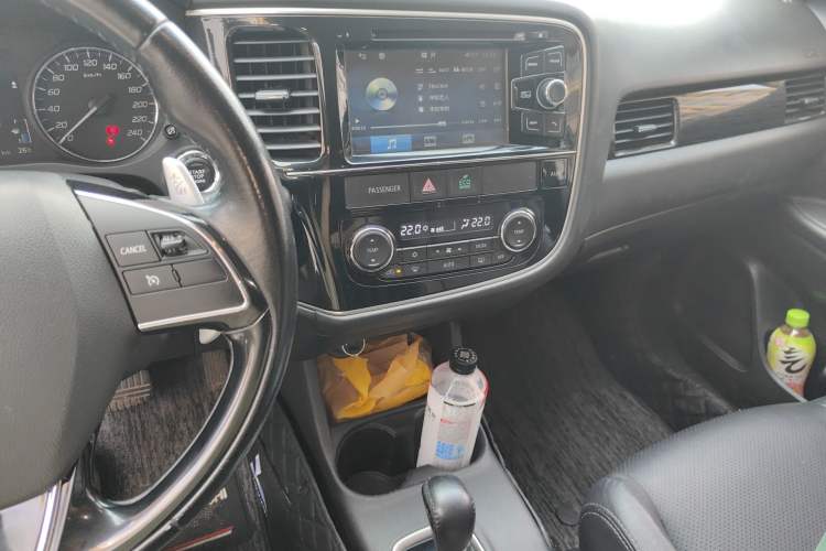 Used Mitsubishi Outlander 2016 2.4L 4x4 Elite Edition 5 Seats