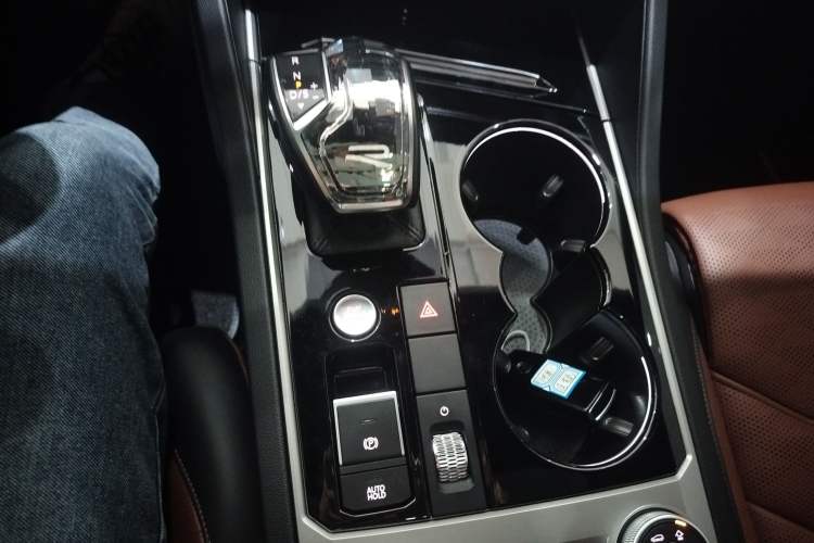 Used Volkswagen Touareg 2019 3.0 TSI Advanced Version China V Standard Gear Lever