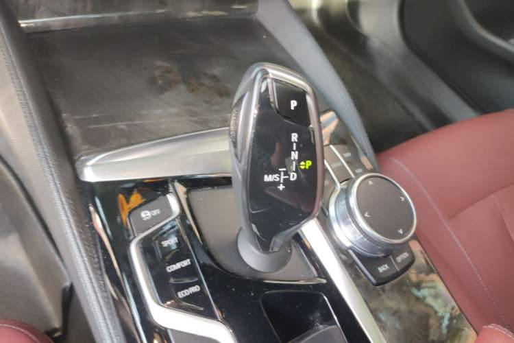 Used BMW 5 Series 2018 530Li xDrive M Sport Package Gear Lever