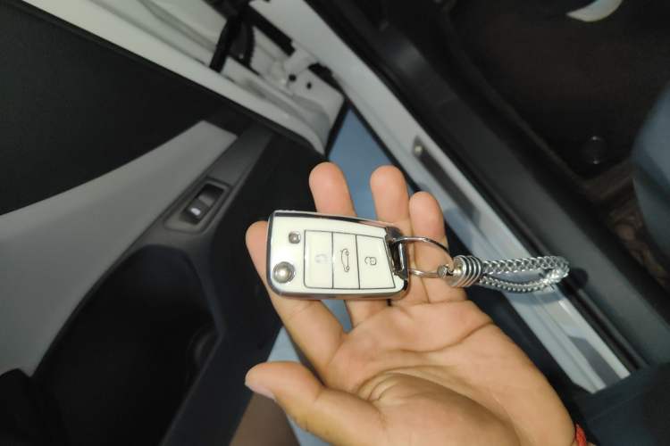 Used Volkswagen T-ROC 2023 300TSI DSG Two-Wheel Drive Starlight Edition Vehicle Key