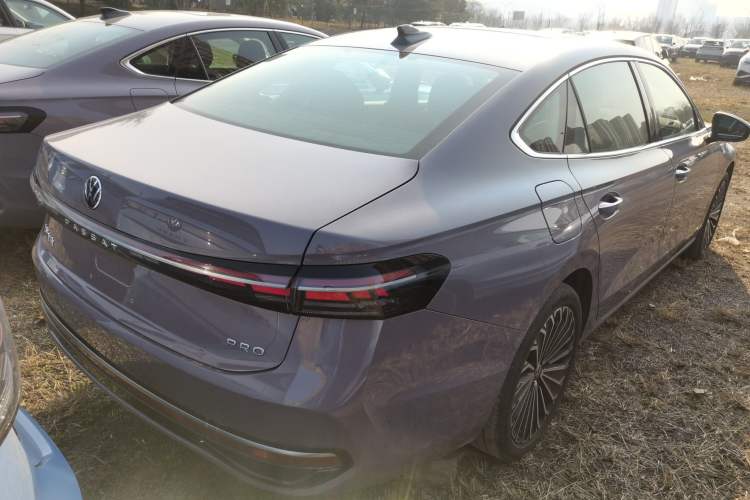 Used Volkswagen Passat 2025 Pro 380TSI Dragon Supreme Edition