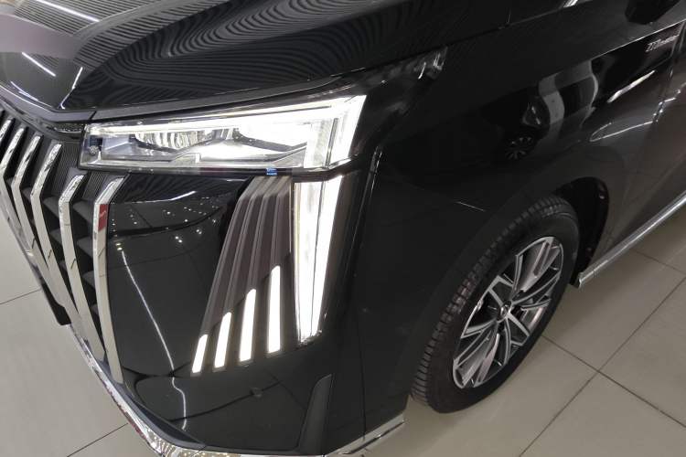 Used GAC Trumpchi M8 2024 Master Series 400T Prestige Edition Left Front Headlight