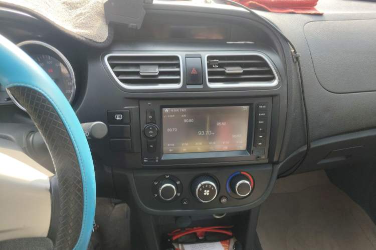 Used HYOSOW S2 2015 1.5L Manual Luxury Edition China IV Audio And AC Panel