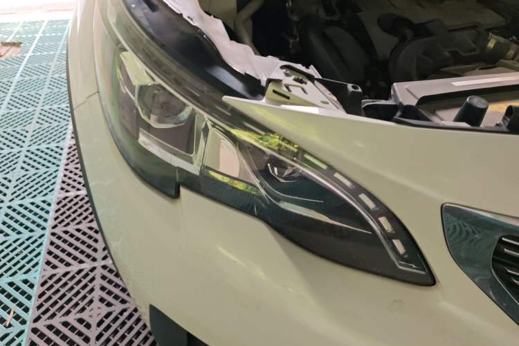 Used Peugeot 5008 2017 350THP 7-Seater Elite Edition