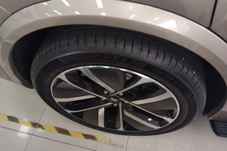 Used Li Auto L9 2022 Max model
