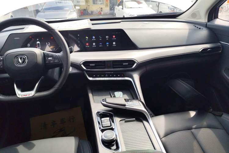 Used CHANGAN UNI-T 2020 1.5T Flagship Version Audio And AC Panel