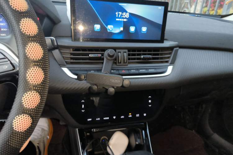 Used Dongfeng Aeolus Yixuan GS 2020 230T Automatic Black Samurai Edition