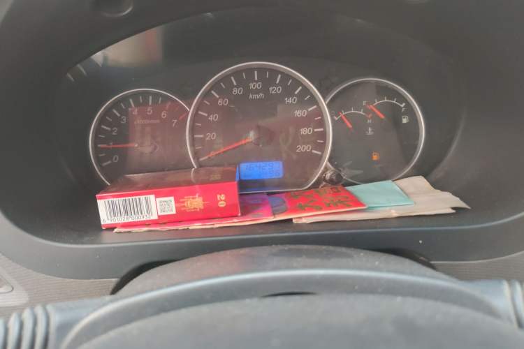 Used Wuling Hongguang 2016 1.5L Restyled S Comfort Version Odometer Close Up