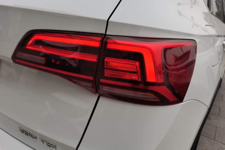 Used Volkswagen Tharu 2022 280TSI Two-Wheel-Drive Luxury Edition