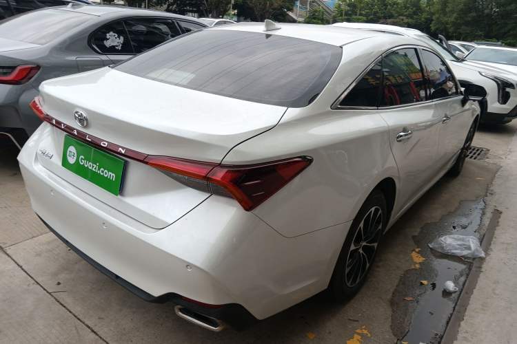 Used Toyota Avalon 2022 2.0L Luxury Edition