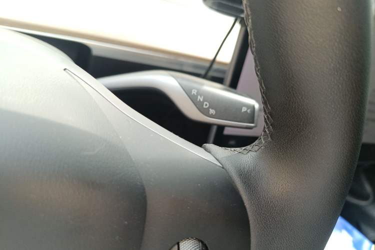 Used Tesla Model Y 2021 Standard Range Rear-Wheel Drive Version
