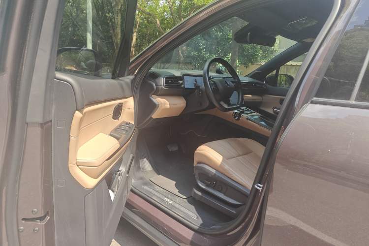 Used Nio ES8 2020 580 km Range Signature Edition Six-Seater Version