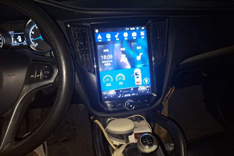 Used Zotye SR7 2016 1.5T Manual Cube Road Edition China V Standard