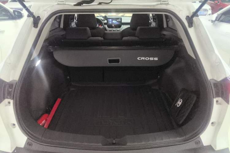 Used Toyota Corolla Cross 2023 2.0L Pioneer Edition
