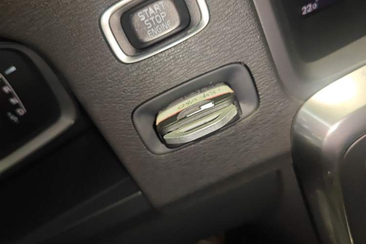 Used Volvo V60 2017 T4 Smart Edition China V Standard
