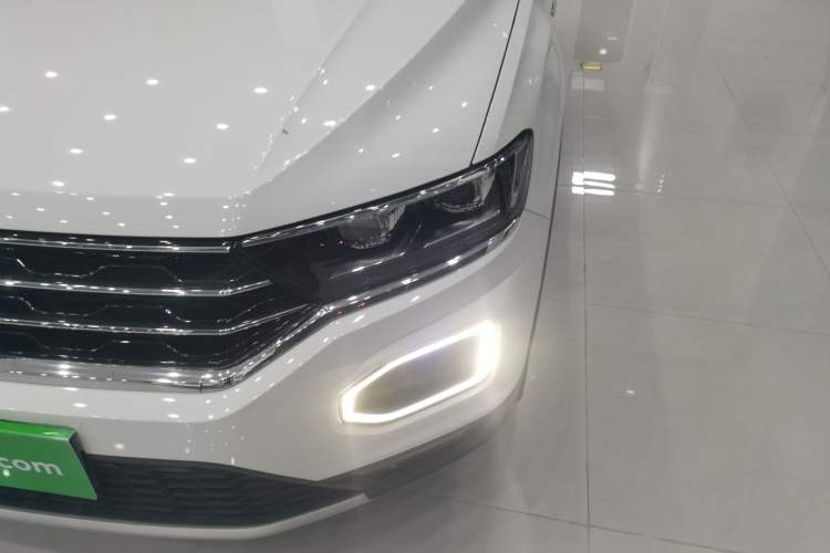 Used Volkswagen T-ROC 2021 280TSI DSG Two-Wheel Drive Comfort Connect Edition