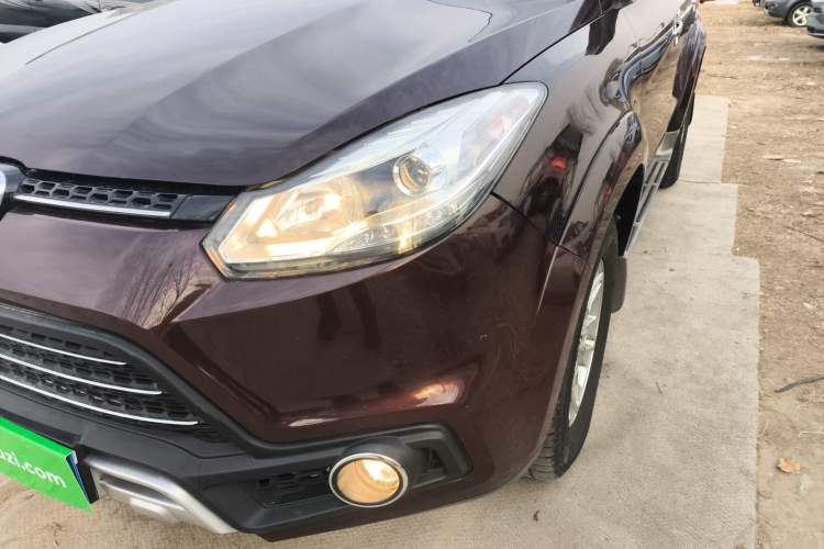 Used JMC Yusheng S350 2016 2.0T Automatic 4x4 Gasoline Luxury Version with Sunroof 7 Seats