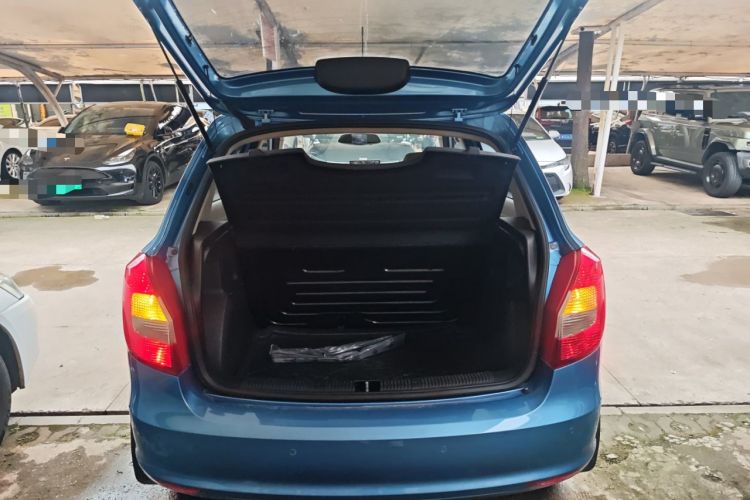 Used Skoda Fabia 2014 1.4L Automatic Crystal Edition