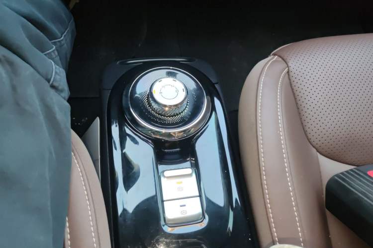 Used Wuling Bingo 2023 333 km Enjoyment Version Gear Lever