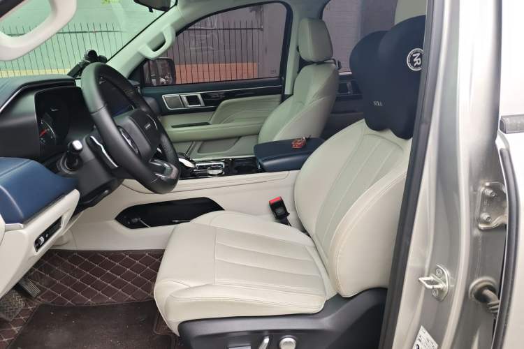 Used Foton Mars 2023 Mars 7 2.0T Diesel Automatic 2WD Long-Wheelbase Elite Model Left Front Seat