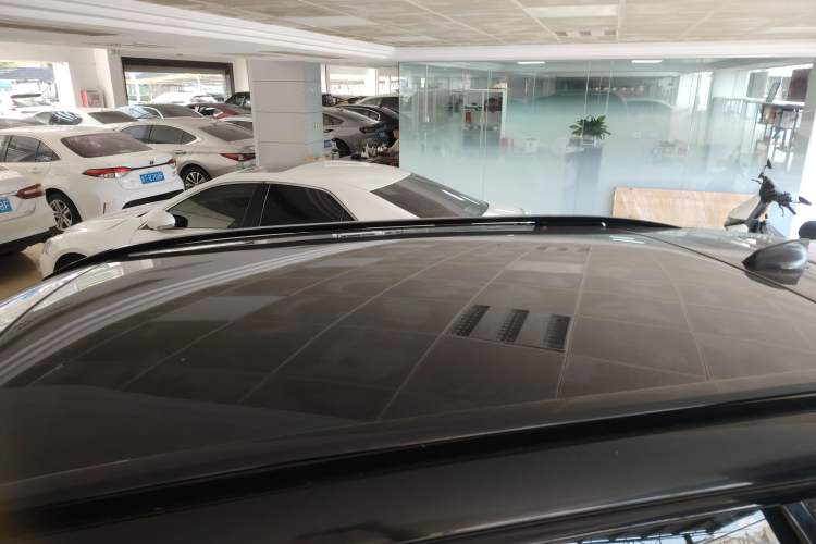 Used Land Rover Discovery Sport 2018 240 PS SE Version