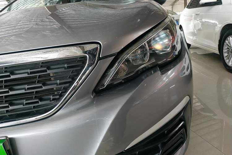 Used Peugeot 308 2018 1.6L Manual Fashion Edition Left Front Headlight