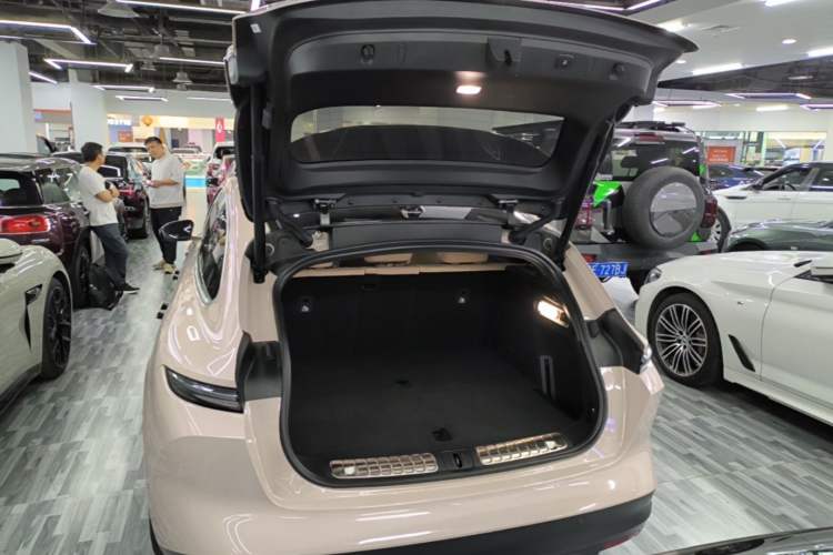 Used Nio ET5T 2024 75kWh Touring
