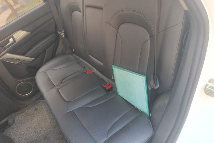 Used Haval H2 2017 Blue Label 1.5T Automatic Two-Wheel Drive Luxury Model Left Rear Seat