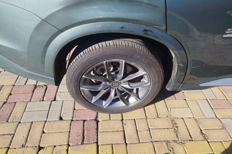 Used Landian E5 2024 Honor Edition 100KM Comfort Model 7 Seats
