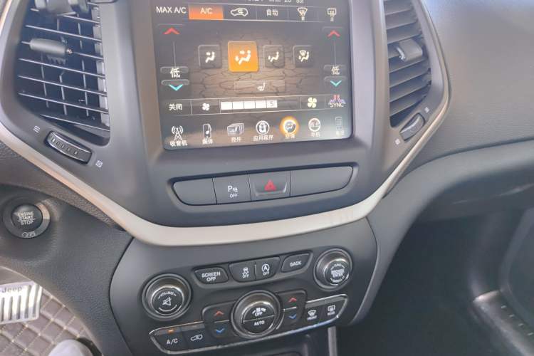 Used Jeep Cherokee 2017 2.4L Leading Smart Edition