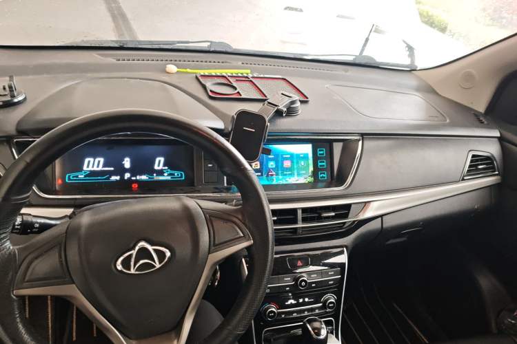 Used CHANGAN OSHAN A600EV 2021 EV model Center Console