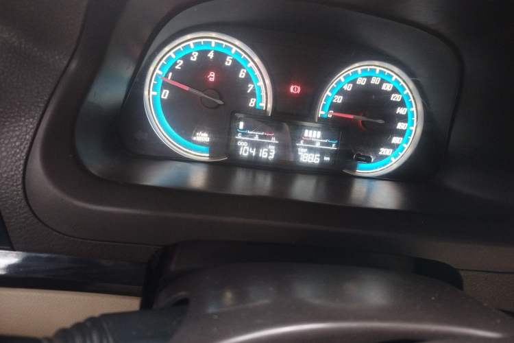 Used Baojun 730 2014 1.5L manual luxury trim 7 seats