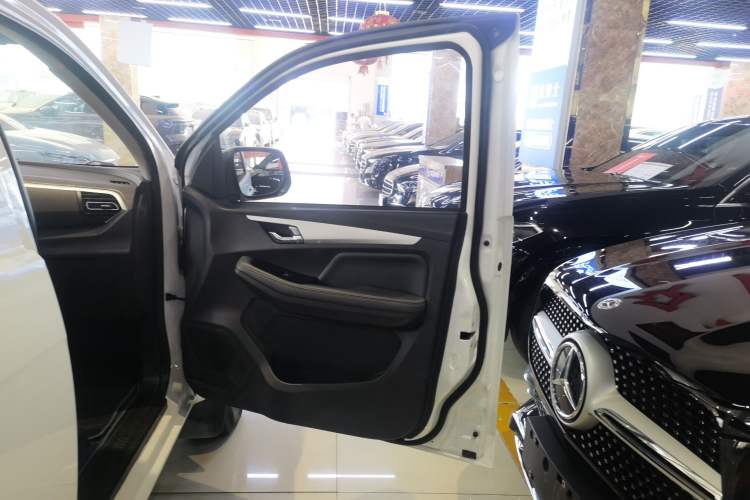 Used Isuzu JLM 2022 2.8T Classic Diesel Two-Wheel Drive Comfort Version with Standard Wheelbase – JE493ZLQ6E