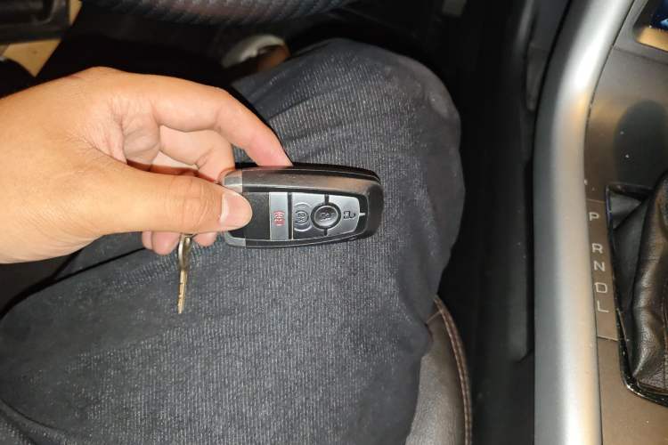 Used Ford Edge 2012 2.0T Elite Edition Vehicle Key