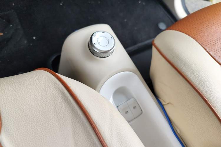 Used Wuling Hongguang MINIEV 2024 3rd Generation 215km Advanced Version