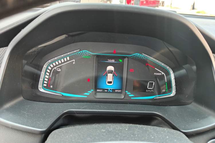 Used ORA iQ 2018 High-Range Version Smart Connectivity Model
