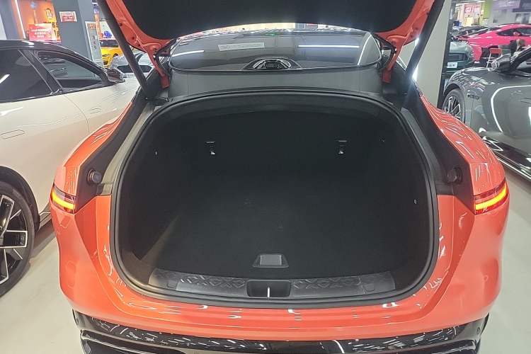 Used Avatr 06 2025 Pro Range-Extended Edition
