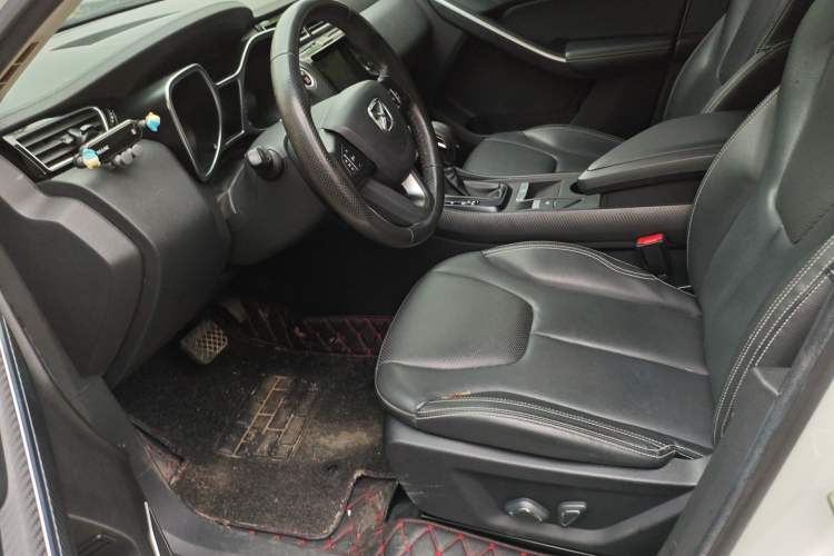 Used JMC Yusheng S330 2016 1.5L GTDi Automatic Two-Wheel Drive Prestige Edition Left Front Seat