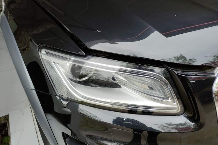 Used Audi Q5 2017 Plus 40 TFSI Technology Model Right Front Headlight