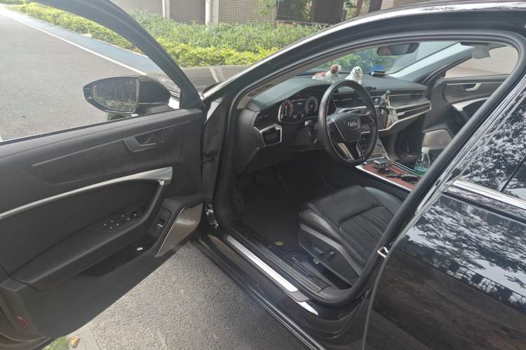 Used Audi A6L 2022 45 TFSI Prestige Elegant Edition
