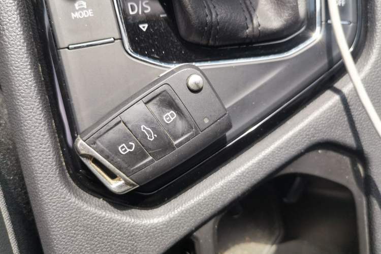 Used Volkswagen Tharu 2020 280TSI Two-Wheel Drive Luxury Edition China VI Standard