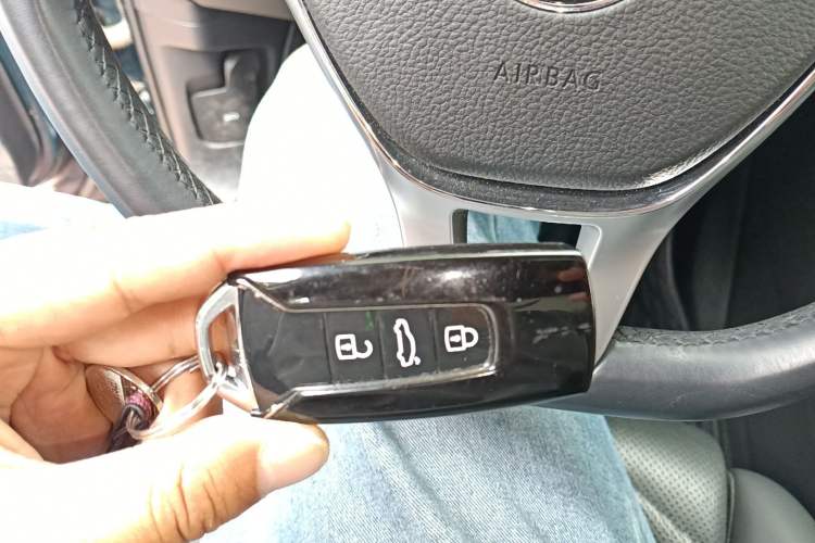 Used Volkswagen Touareg 2019 3.0 TSI RuiFeng Edition China VI Standard Vehicle Key