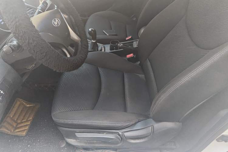 Used Hyundai Elantra (5th Generation / Langdong) 2012 1.6L Manual Leading Model
