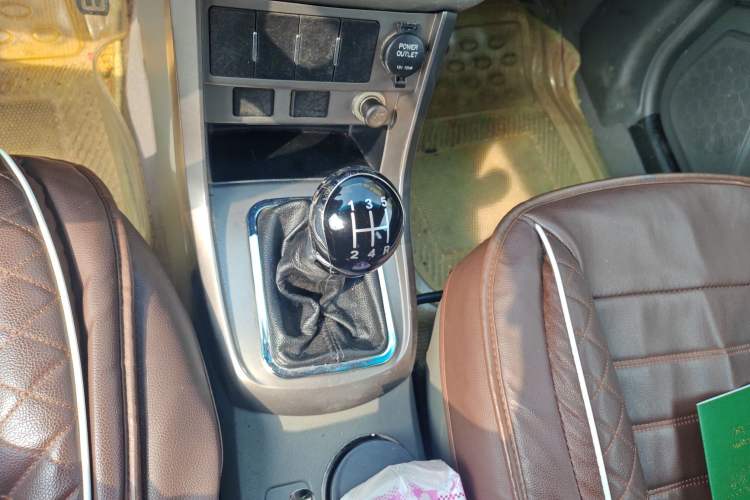 Used Geely Auto Classic Emgrand 2012 Sedan 1.5L Manual Chao Yue Huimin Model
