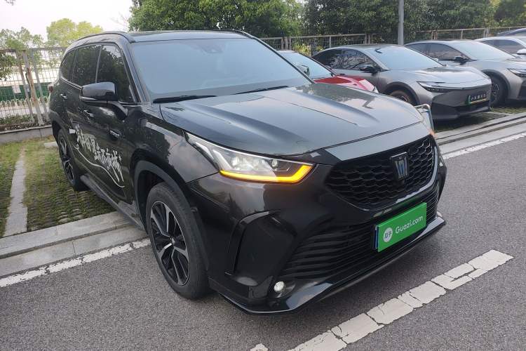 Used Toyota Crown Kluger 2021 2.5L HEV Four-Wheel Drive Flagship Edition Front Right 45 Deg