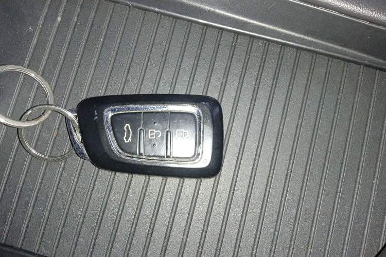 Used Dongfeng Aeolus AX7 2019 1.6T Automatic AI Pioneer Model China V Standard Vehicle Key