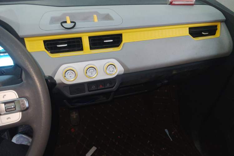 Used Chery QQ Ice Cream 2022 120km Conical Shape Lithium Iron Phosphate